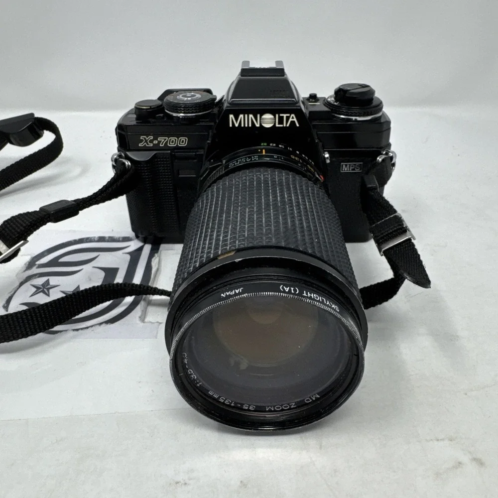 Minolta X700 35mm SLR Film Camera w/ 35-135mm 1:3.5-4.5 Lens And Flash Tested‎